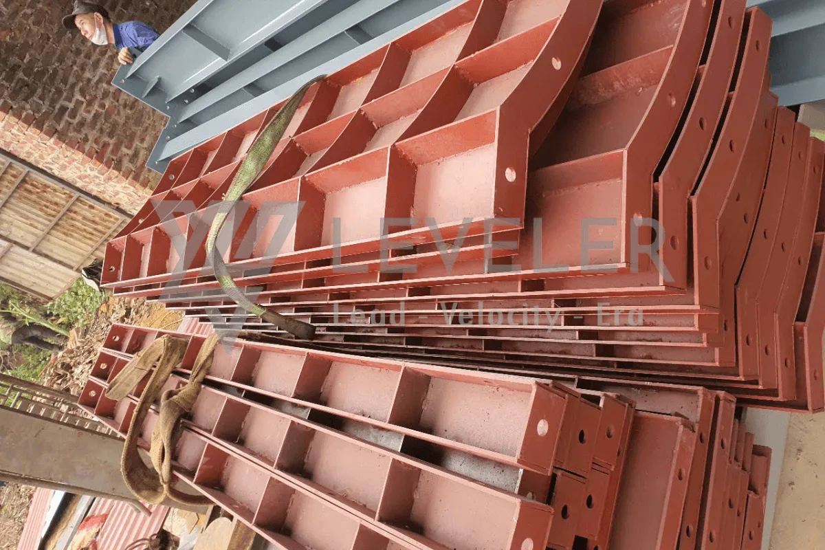 Ván khuôn thép, Cốp pha thép định hình